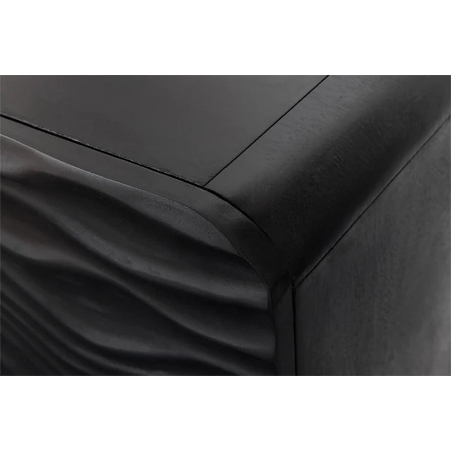 Comoda neagra din lemn Lagoon Invicta Interior