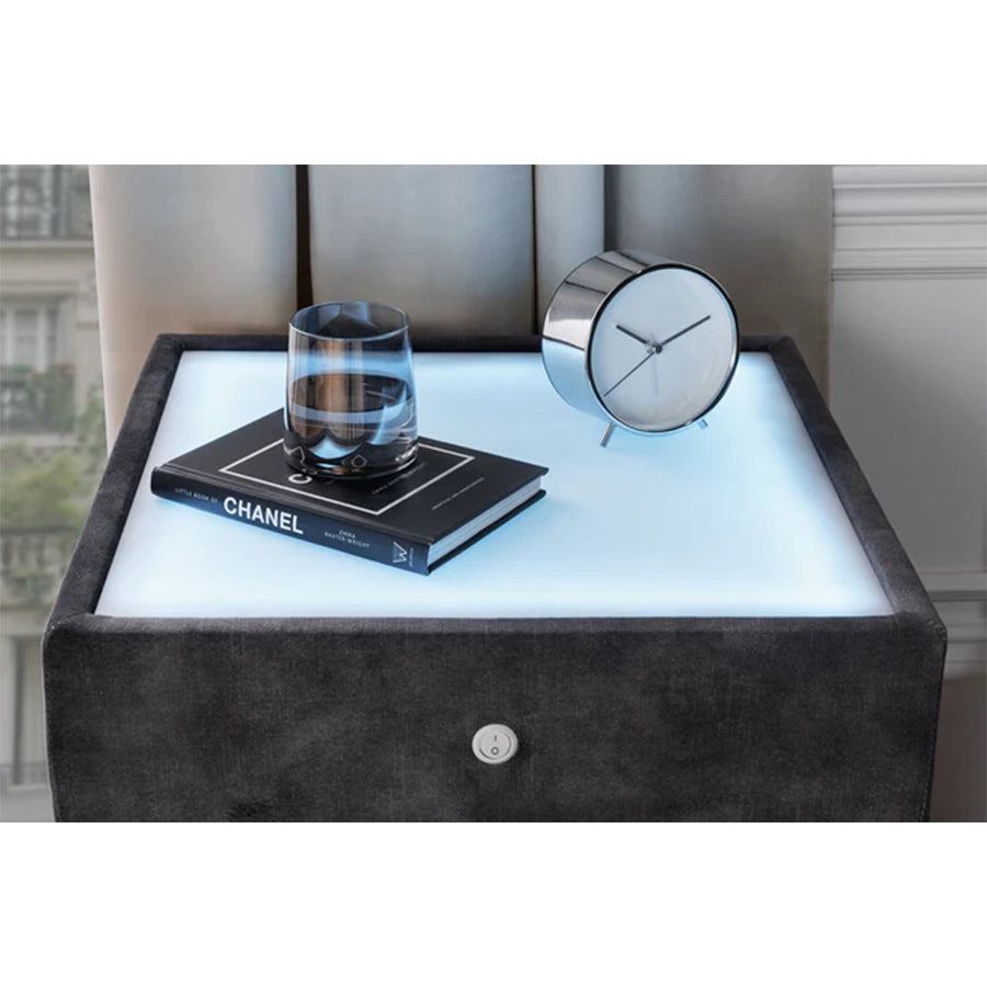 Noptiera gri din catifea cu Led Paris