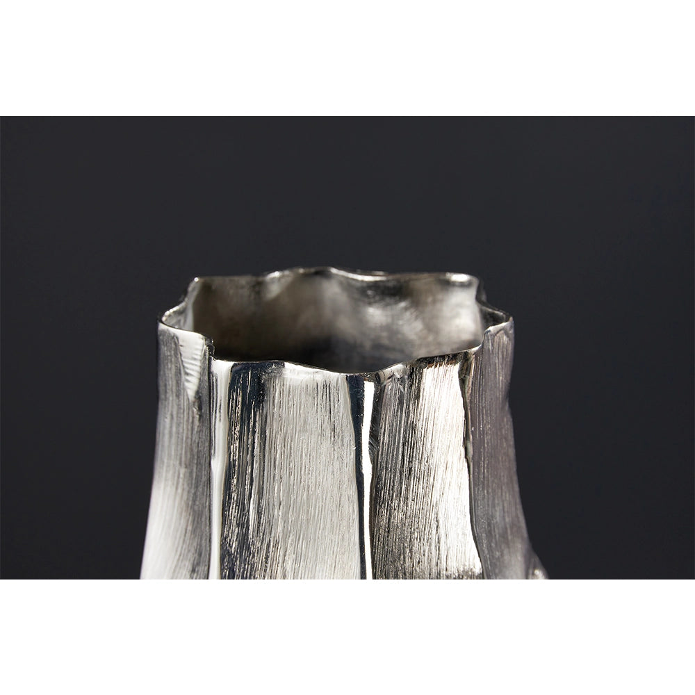 Vaza silver din aluminiu Organic 45 Invicta Interior