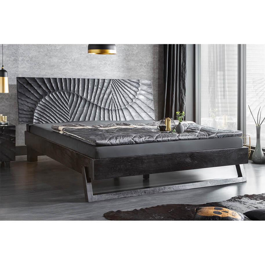 Cadru pat negru din lemn Scorpion Invicta Interior